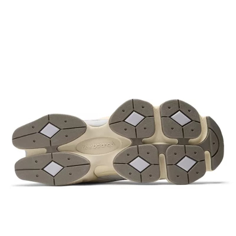 Sneakers - New Balance 9060
"Pearl Grey & Linen"
